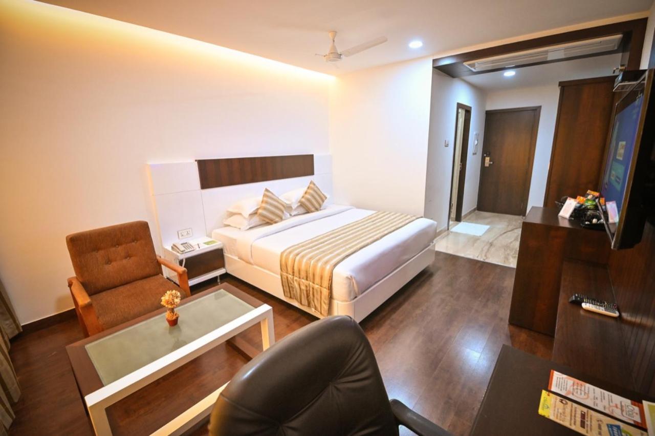 Chola Serviced Apartment Tiruchirappalli Esterno foto